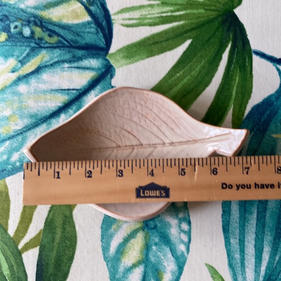 Leaf Imprint Art Dish Studio Pottery Curved Plate with Feet Signed Soap Dish - Picture 12 of 13